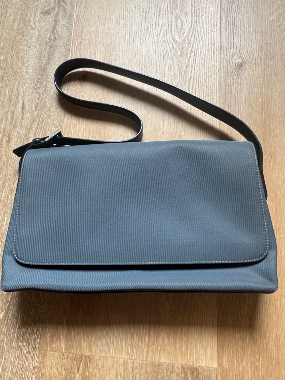 Coach 7413 blue gray vinyl 90s vintage purse. Excellent condition.